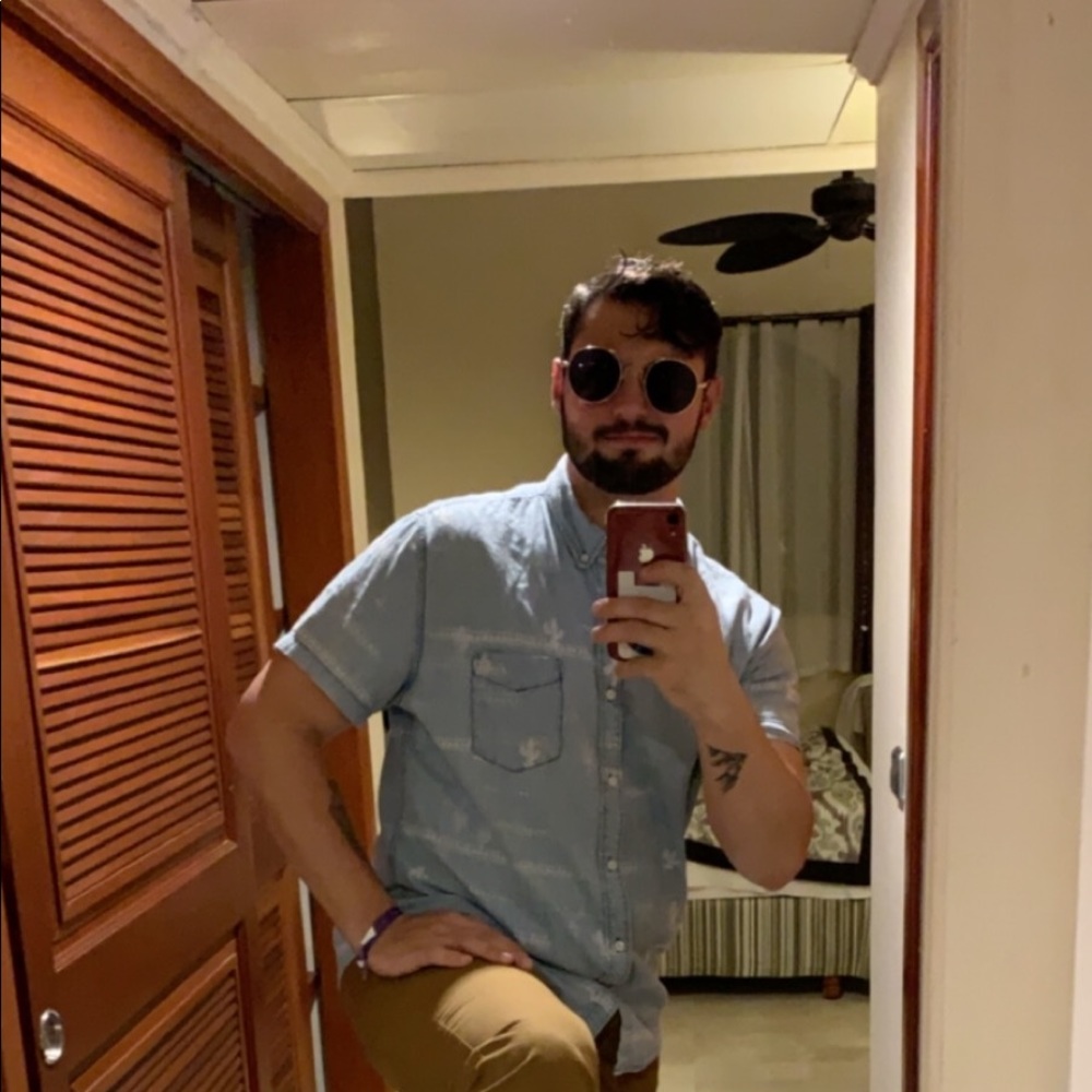 Meet your Posher, Dustin